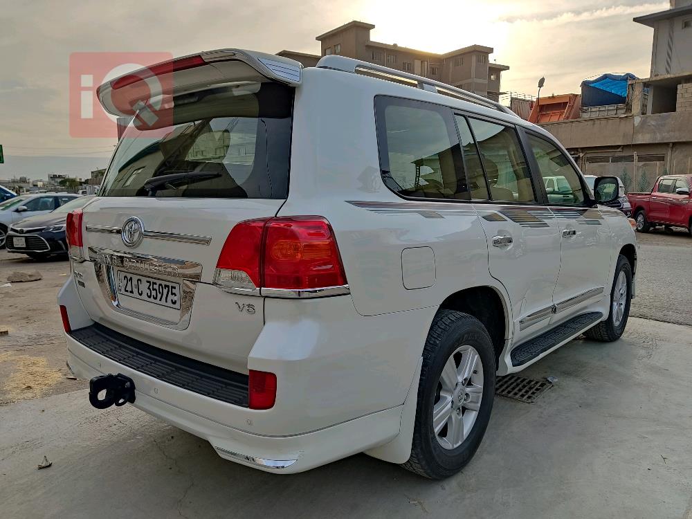 تويوتا لاندكروزر
